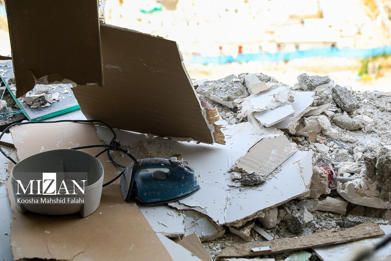 عکس| تصاویری تازه از داخل خانه ای که در برج چیتگر منفجر شده بود عکس| تصاویری تازه از داخل خانه ای که در برج چیتگر منفجر شده بود