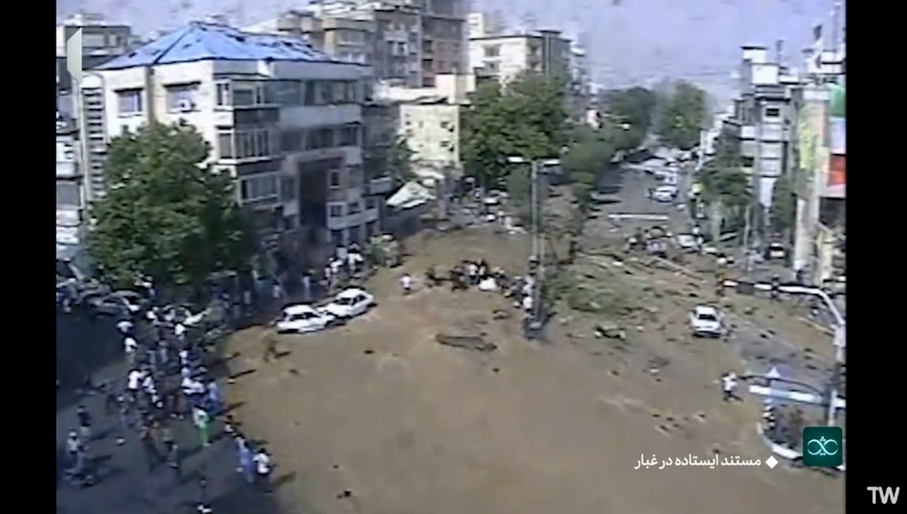 ویدئویی جدید از از میدان قدس؛ شدت آب مانع از امدادرسانی شده بود