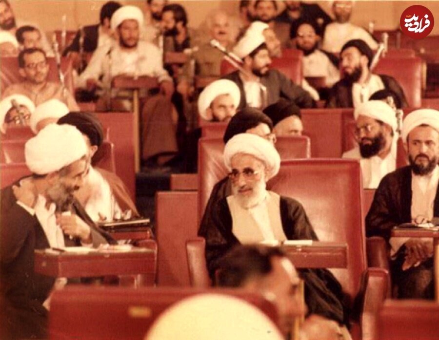 عکسی از آیتالله جنتی در ۵۶ سالگی؛ سال ۱۳۶۱ عکسی از آیتالله جنتی در ۵۶ سالگی؛ سال ۱۳۶۱