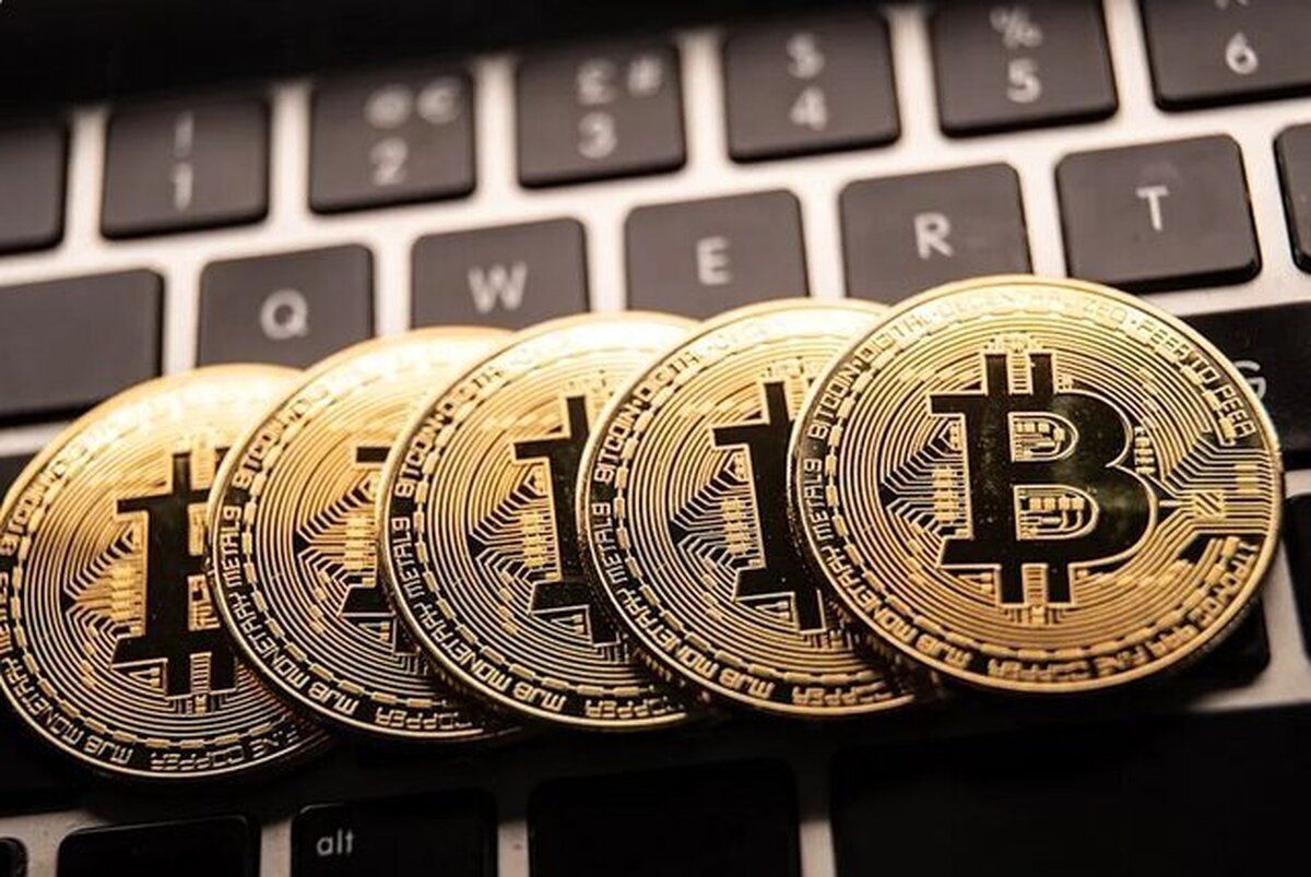 ۱۰ رمزارز معروف با عملکردی بهتری از بیت‌کوین‌