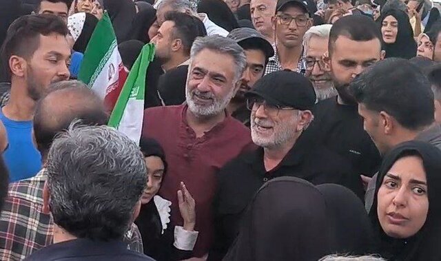 حضور سردار قاآنی در تجمع تقدیر از نیروهای مسلح ایران