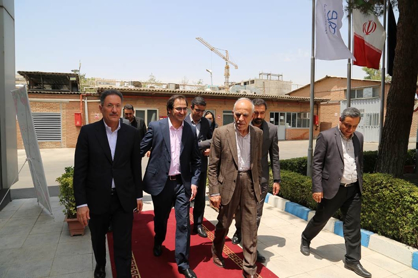 تقدیر نماینده رئیسجمهور از عملکرد بانک ملی ایران در حمایت از اقتصاد کشور تقدیر نماینده رئیسجمهور از عملکرد بانک ملی ایران در حمایت از اقتصاد کشور