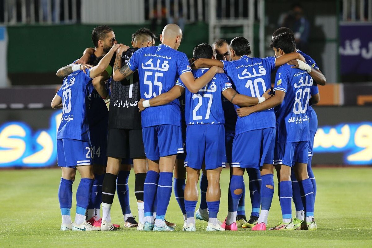 خرید قطعی استقلال برای خط حمله