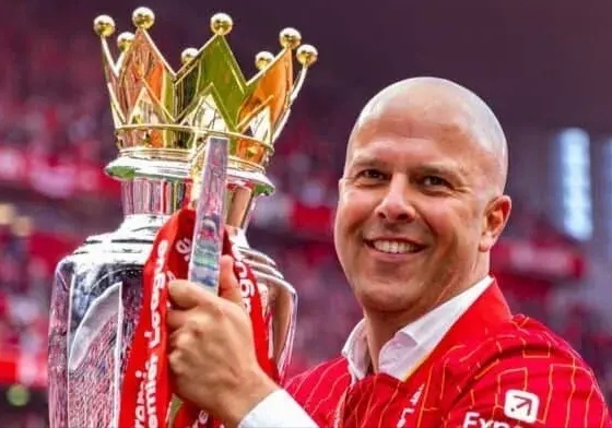 آرنه اشلوت کیست و آیا جایگزین کلوپ به عنوان سرمربی لیورپول می‌شود؟