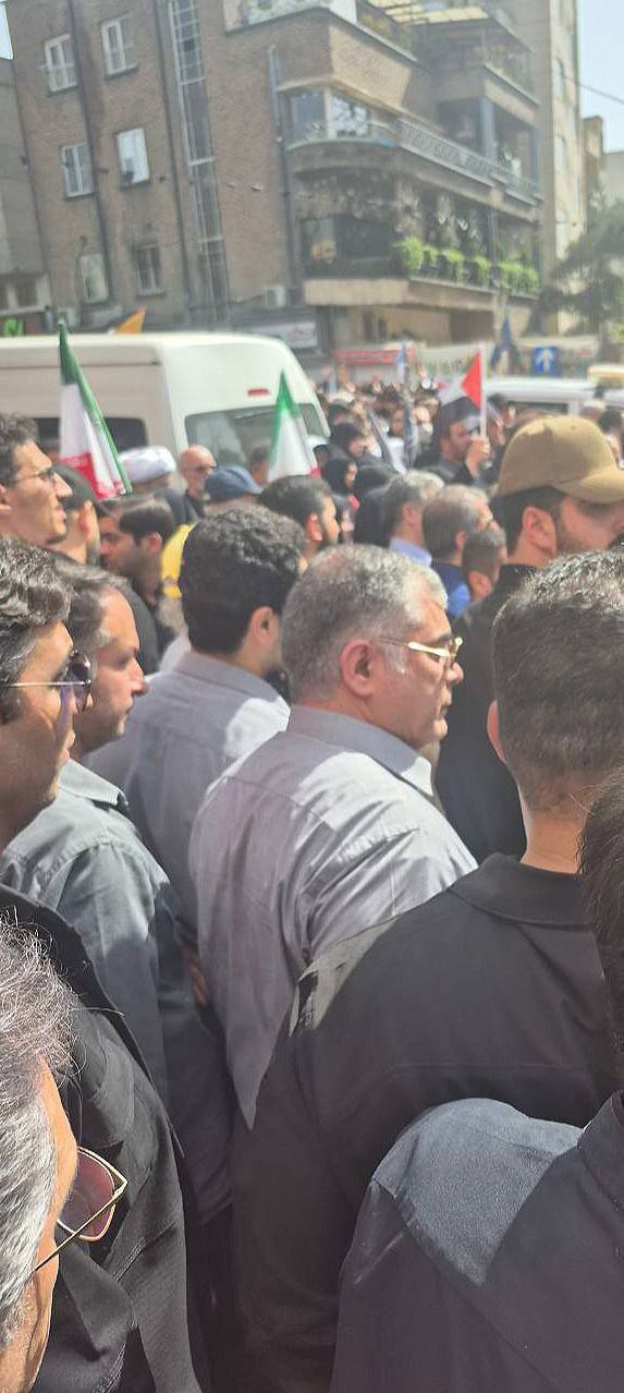 گزارش کامل از متن و حاشیههای مراسم تشییع شهدای اقتدار؛ از نمایش موشک تا حضور شمخانی + عکس و فیلم وزیر نفت