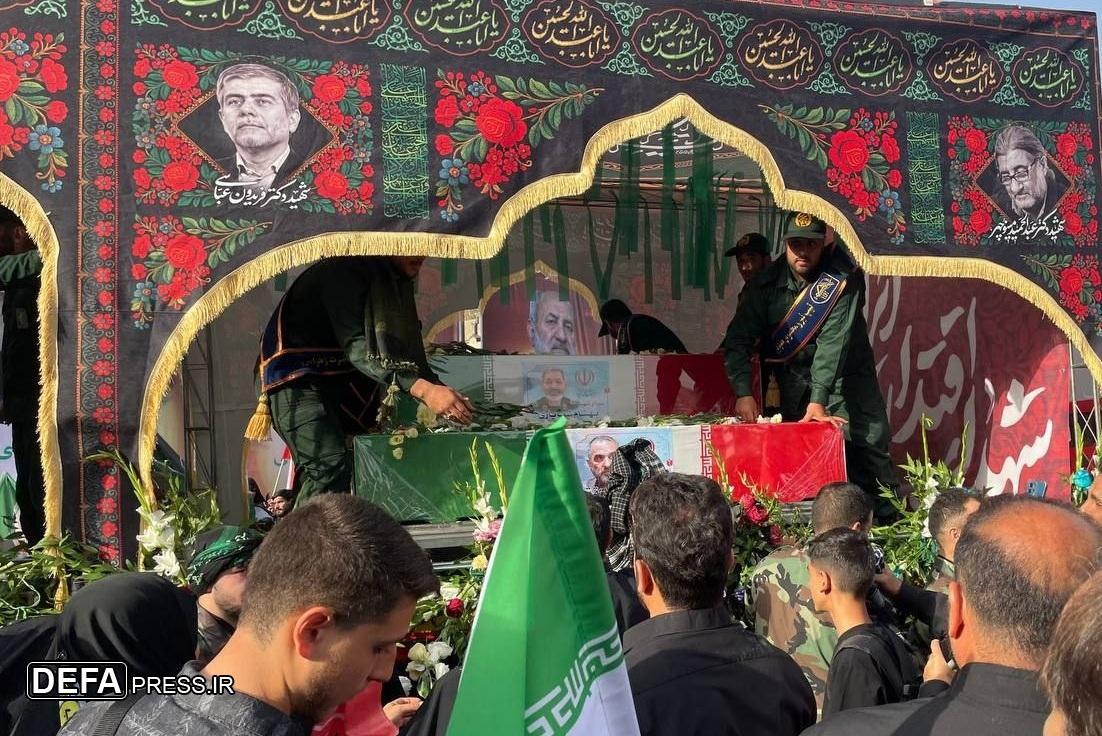 ببینید| احترام نظامی دانشجویان دانشگاه شریف به شهدای اقتدار