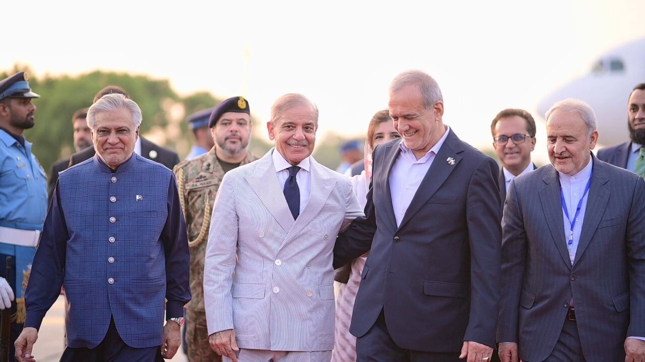 ببینید| شعری که شهباز شریف از سعدی خواند ببینید| شعری که شهباز شریف از سعدی خواند