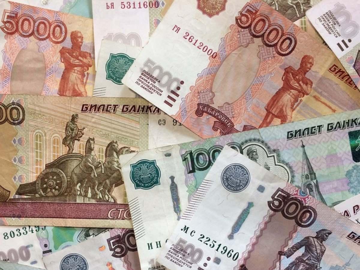 رفع نگرانی انتقال و دریافت روبل دانشجویان روسیه با مانیرو