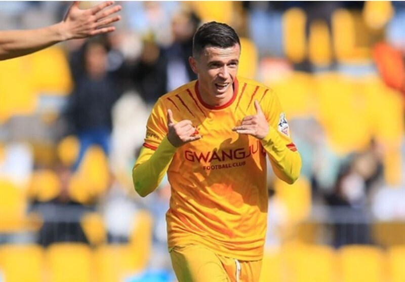 وینگر آلبانیایی