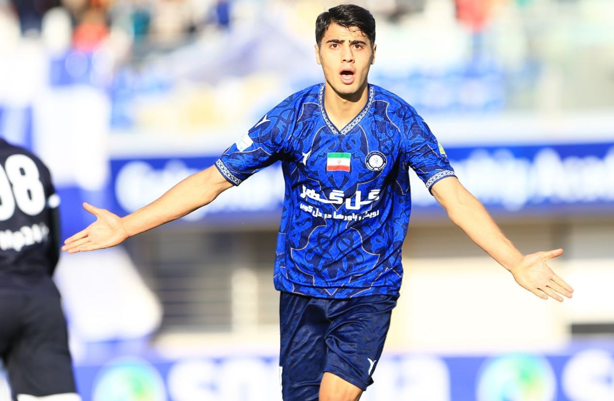 پیوستن سحرخیزان به استقلال نهایی شد؛ قرارداد سه ساله در راه است سحرخیزان