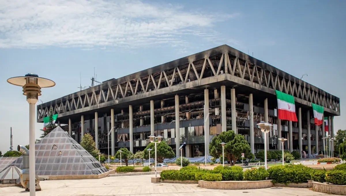 چرا ساختمان شیشه‌ای صدا و سیما کامل ترمیم نمی‌شود؟