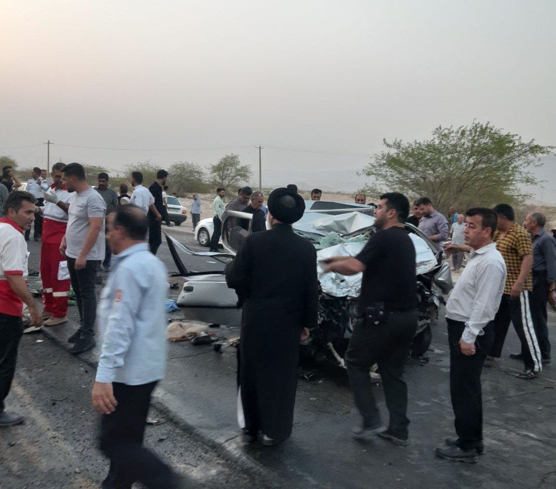 عکس| شدت تصادف پژو و نیسان به سمت مهران با ۳ کشته و ۵ زخمی