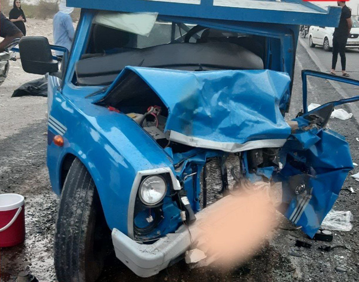 عکس| شدت تصادف پژو و نیسان به سمت مهران با ۳ کشته و ۵ زخمی