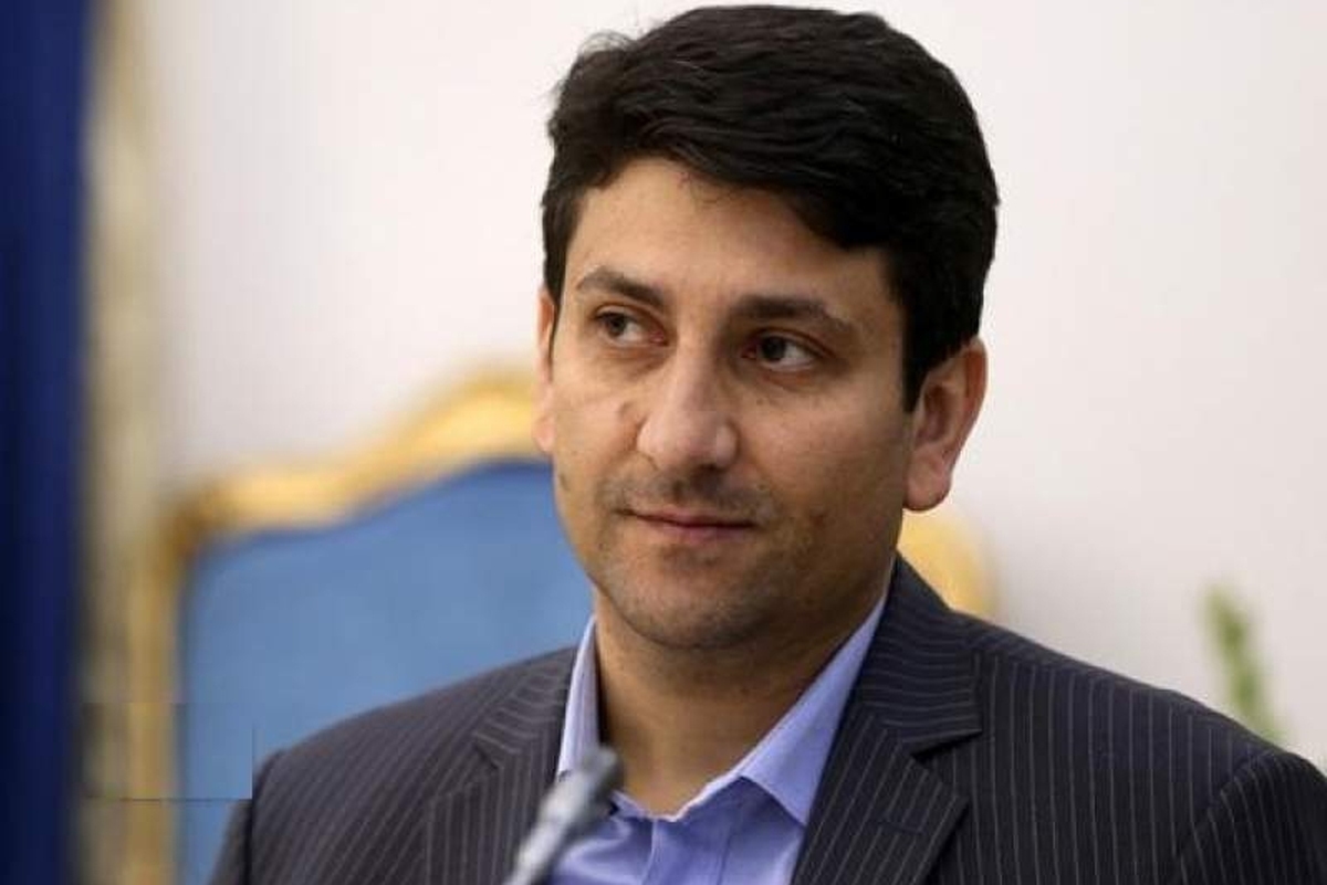 اهدای بسته ۲۰۰ گیگ اینترنت به خبرنگاران در روز خبرنگار