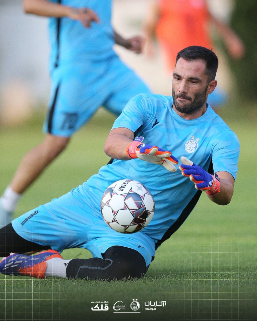 تصاویری از تمرین امروز استقلال با حضور سیدورف