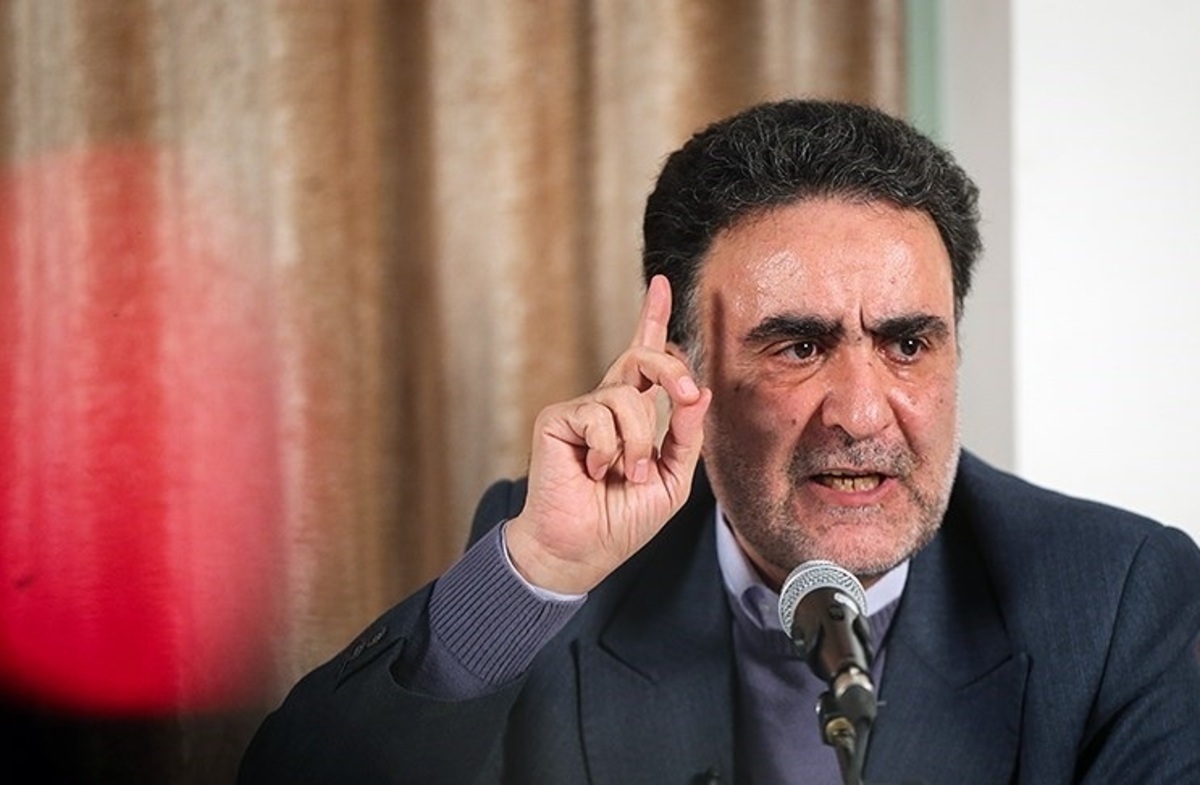 واکنش مصطفی تاجزاده به انتشار عکسی از انتقال وی و سایر زندانیان به زندان اوین واکنش مصطفی تاجزاده به انتشار عکسی از انتقال وی و سایر زندانیان به زندان اوین