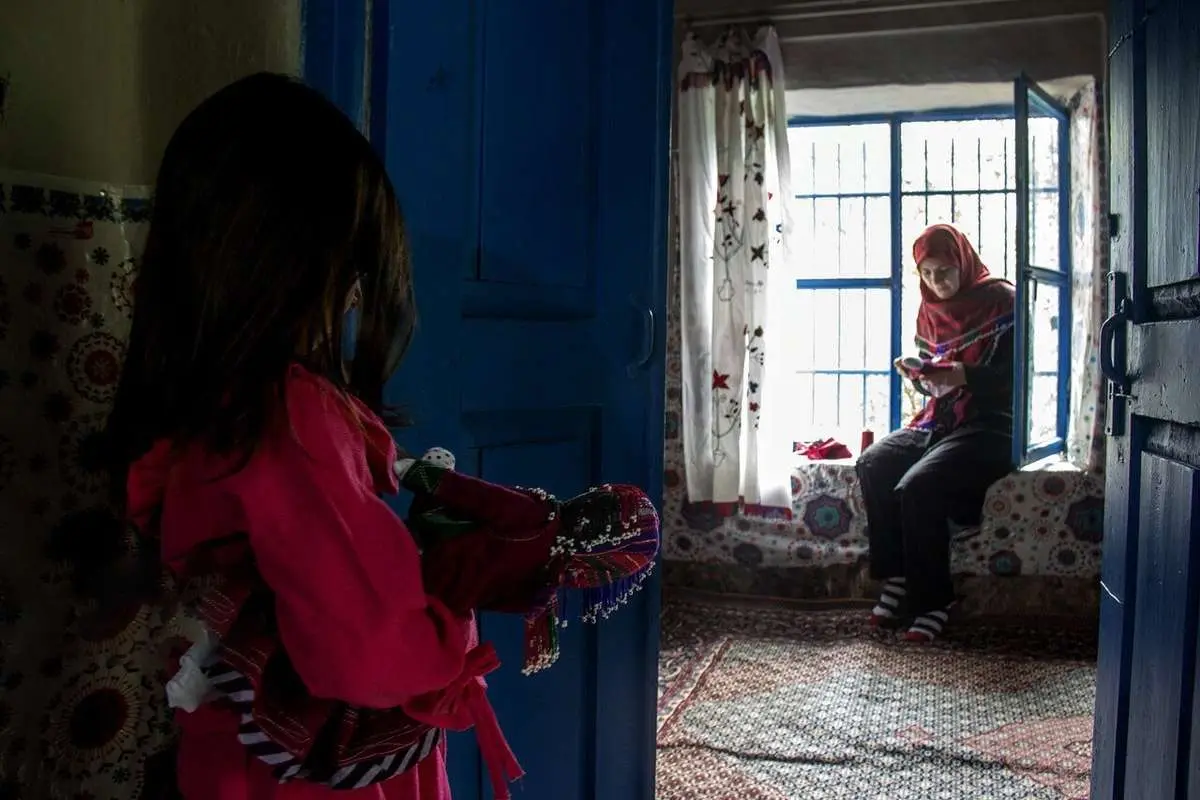 روایت تلخ زندگی زنان سرپرست خانوار؛ از سفرههای کوچک تا رنجهای بزرگ زنان سرپرست خانوار