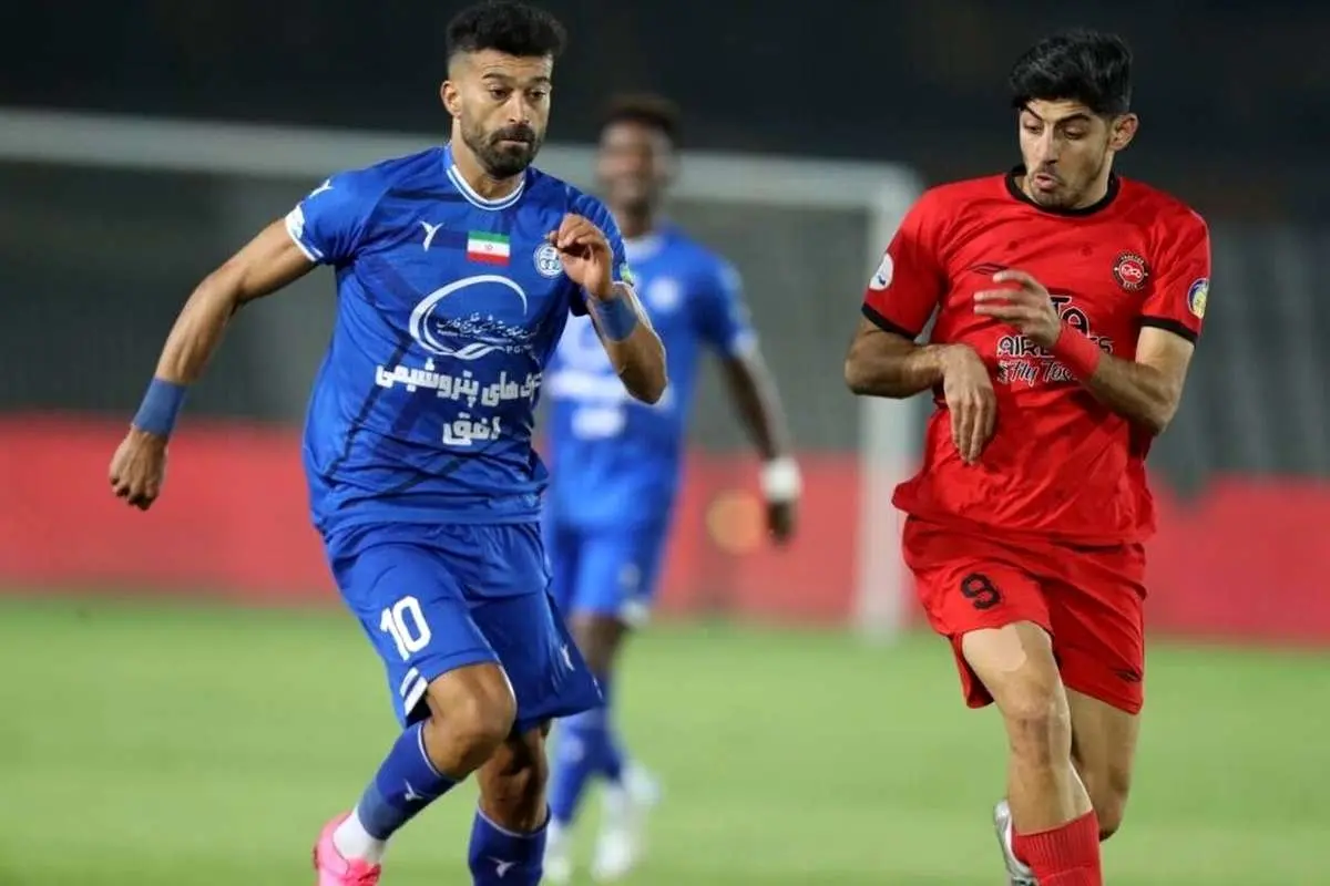 استقلال و تراکتور