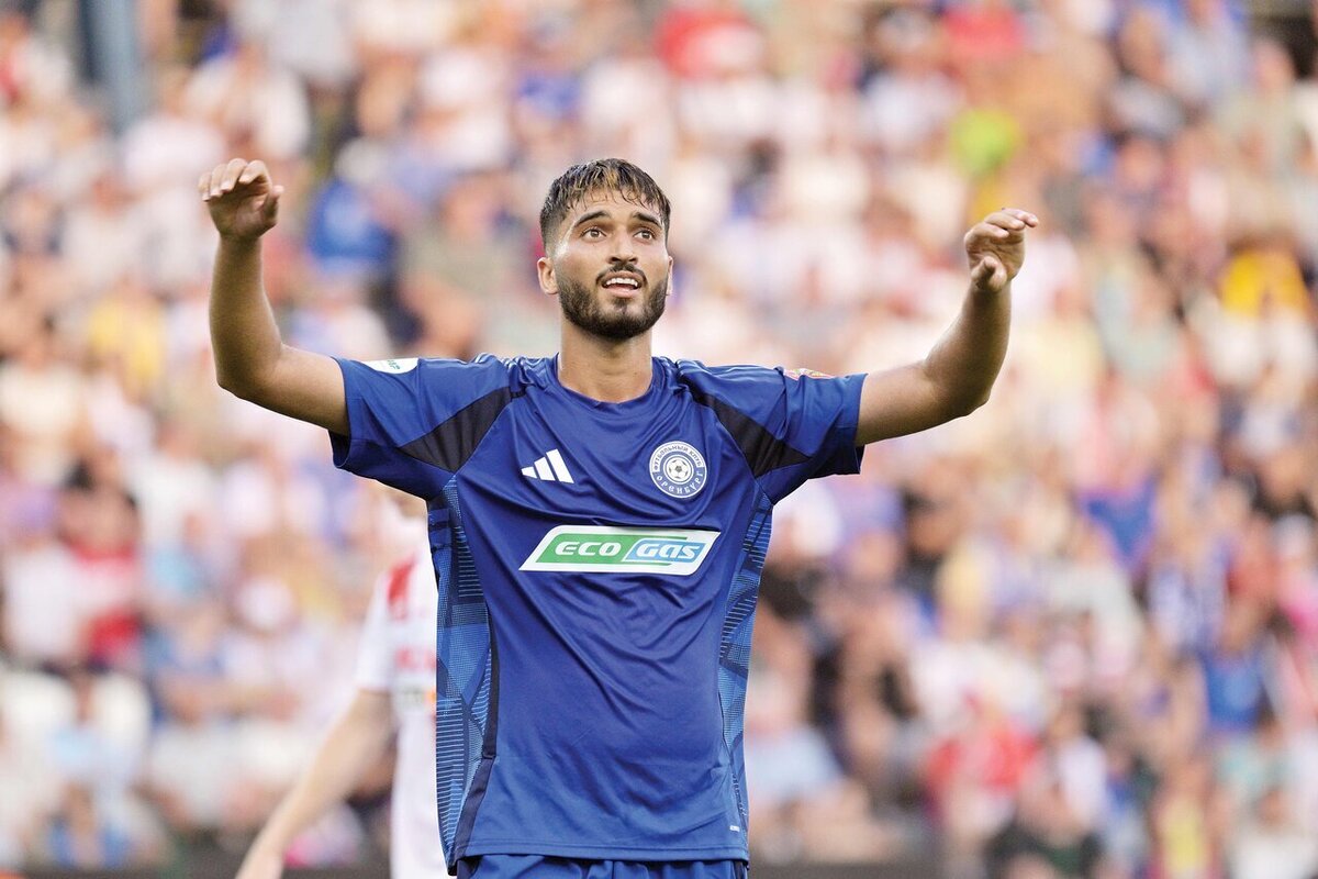 عقب‌نشینی باشگاه استقلال از جذب لژیونر ایرانی