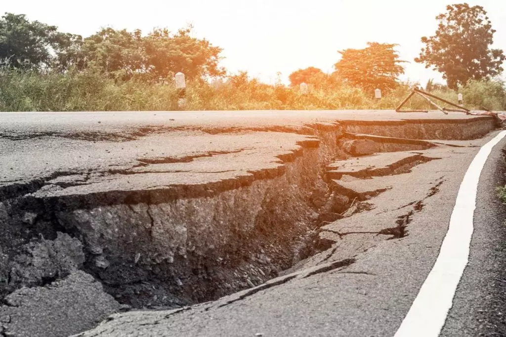 فرونشست زمین در سه استان کشور به اوج رسید فرونشست زمین