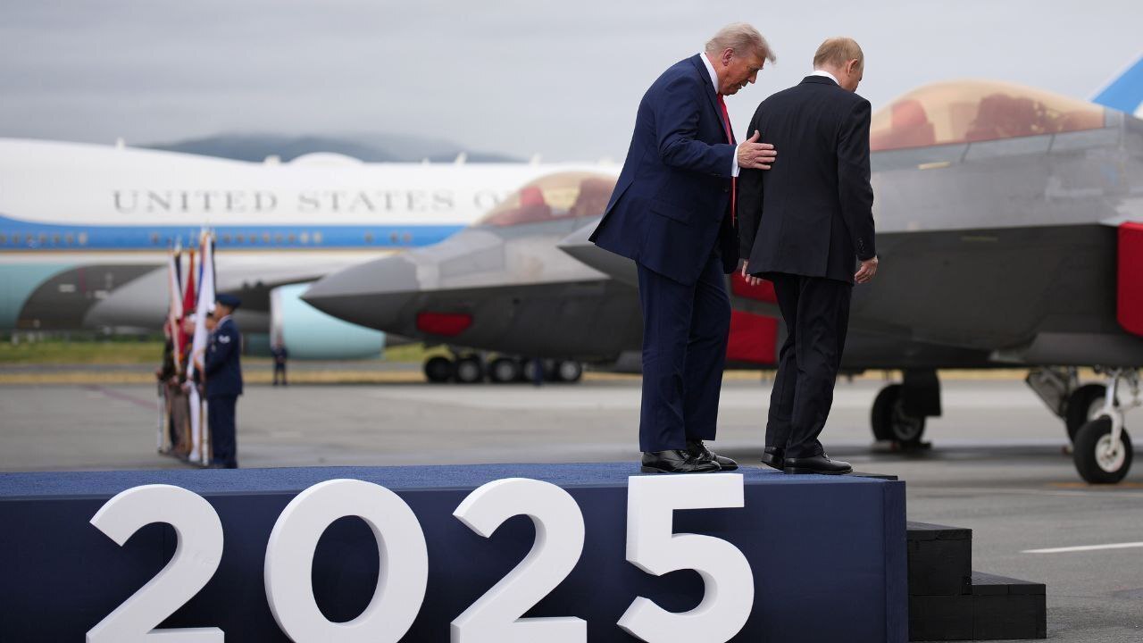 پوتین با جنگنده‌های آمریکایی اسکورت شد+ فیلم