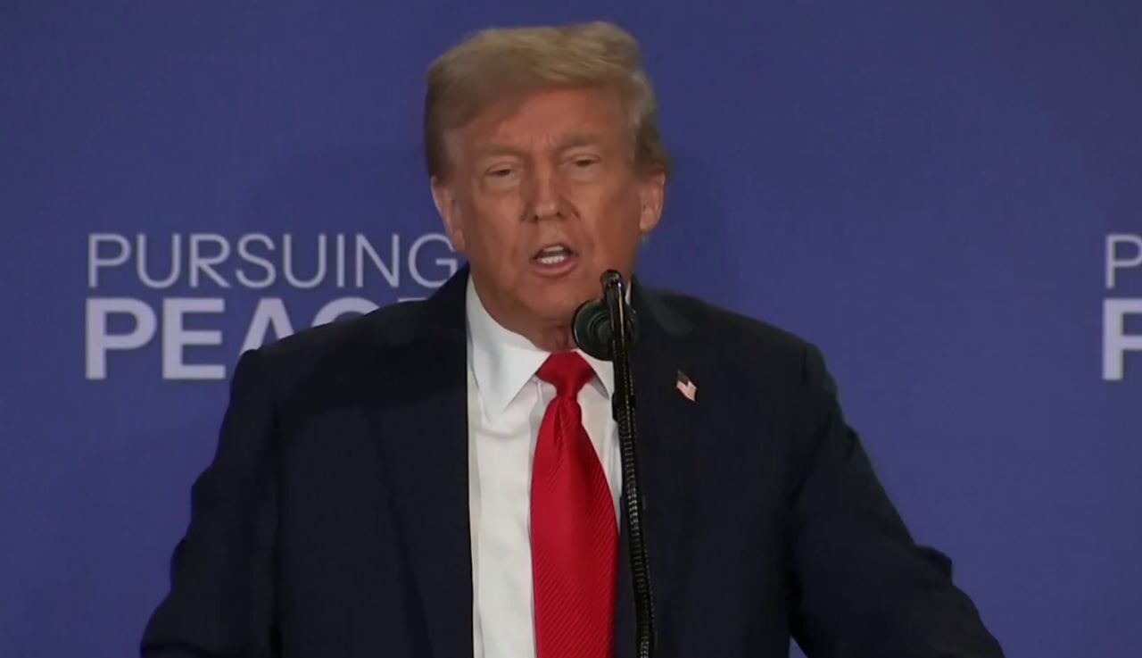 ترامپ: زلنسکی دوشنبه به واشنگتن می‌آید