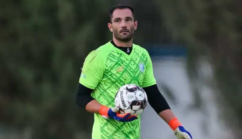 دروازده بان استقلال