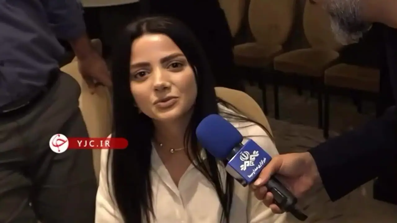 ببینید| دختر ارمنستانی: عاشق رئیس‌جمهور ایران هستم