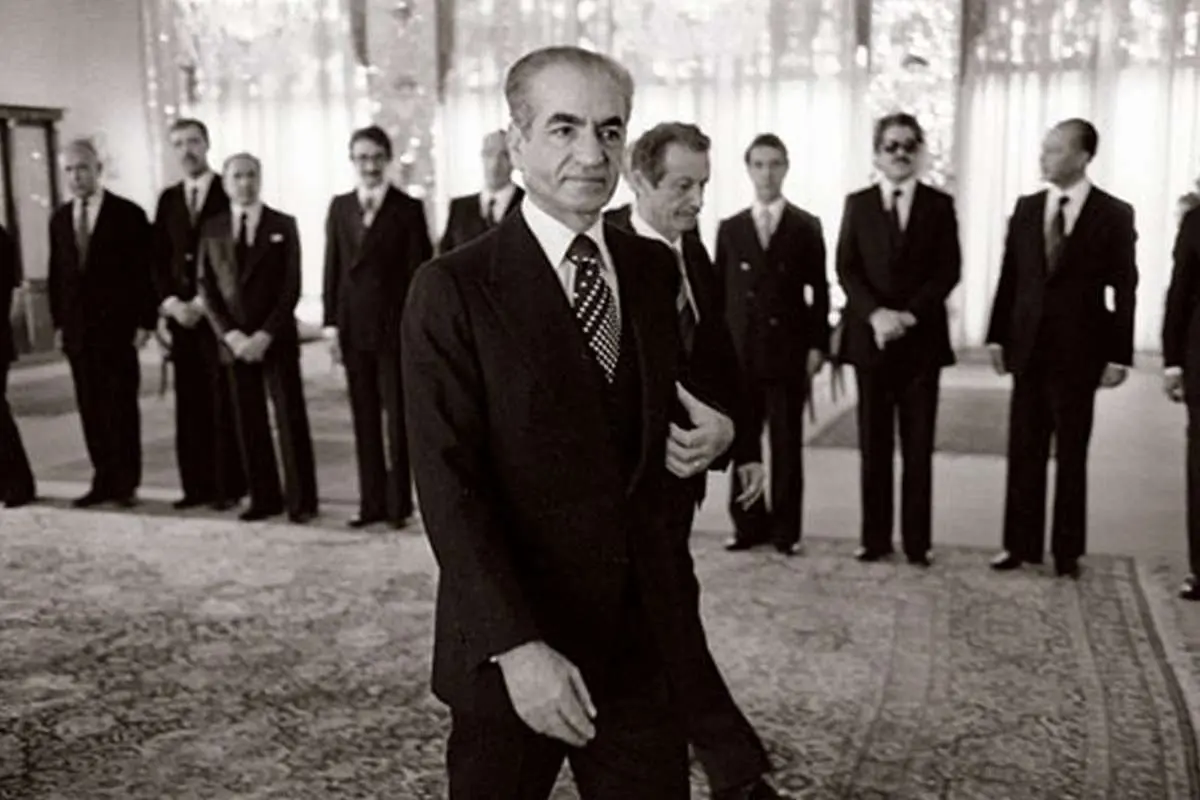 تفریح زمستانی محمدرضا پهلوی در سوئیس؛ سال ۱۳۴۵ +عکس