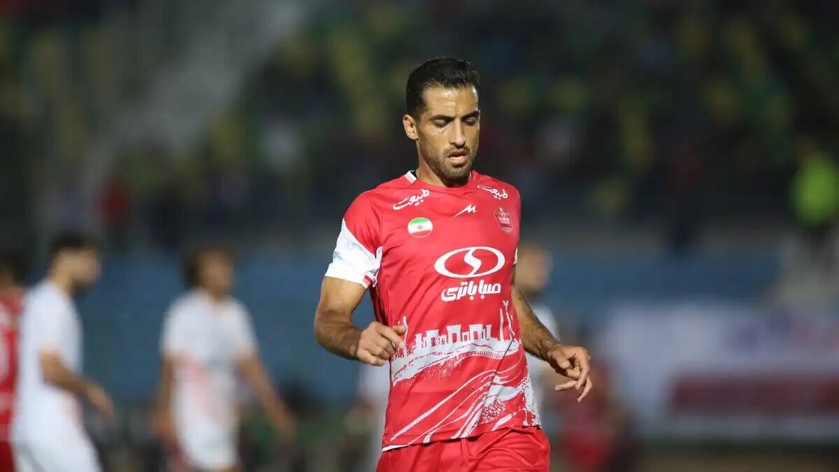 پرسپولیس انتخاب می‌کند؛ مهاجم خارجی یا وحید امیری؟