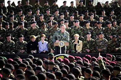 مراسم محرمانه خروج از افغانستان و فروپاشی افسانه پیروزی!