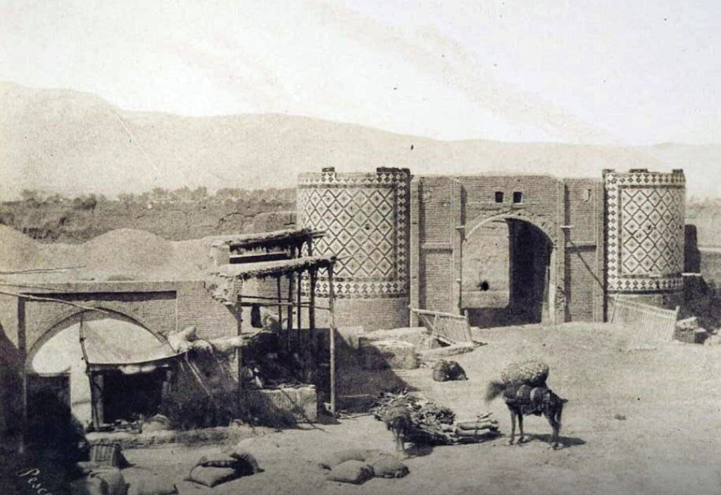 اولین عکس تهران؛ ۱۷۴ سال پیش +عکس اولین عکس تهران؛ ۱۷۴ سال پیش +عکس