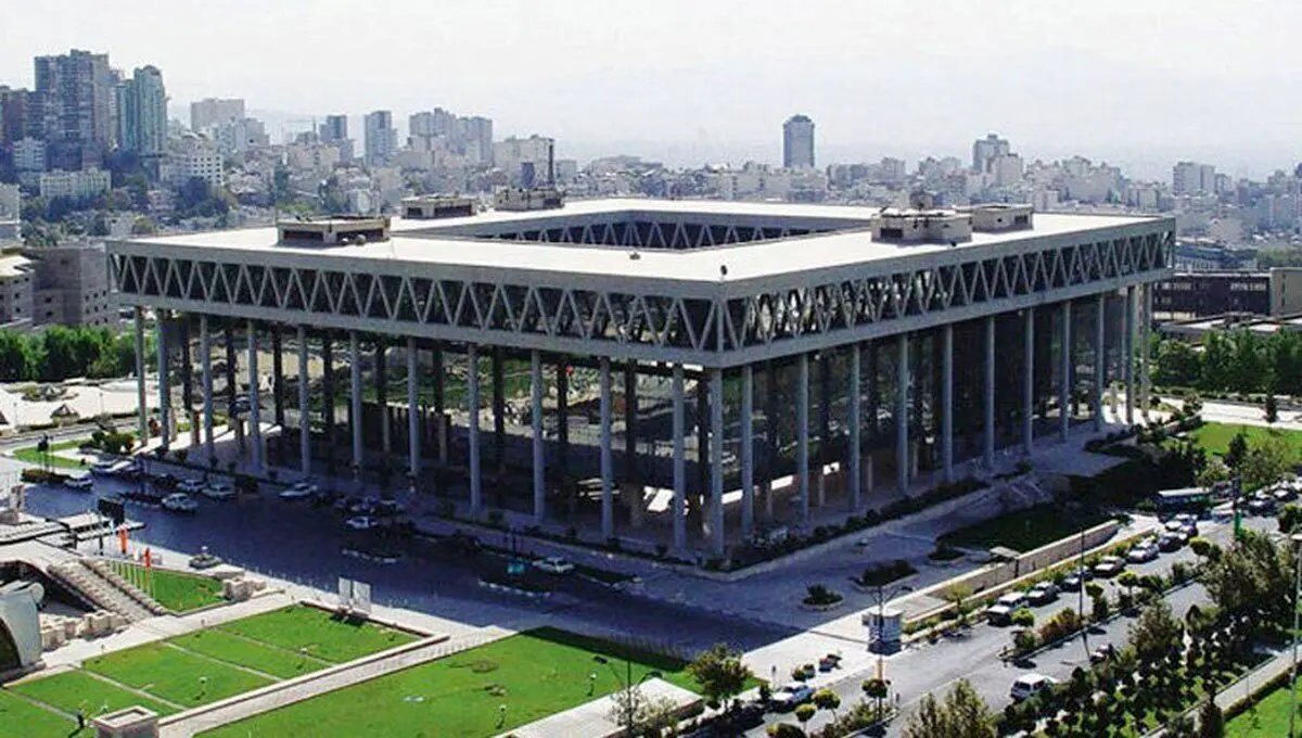 ببینید| برق شبکه ۳ حین اجرای زنده رفت!