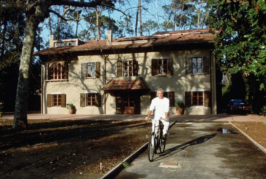 از کتهای نرمشانه تا هالیوود؛ میراث جاودانه آرمانی آرمانی