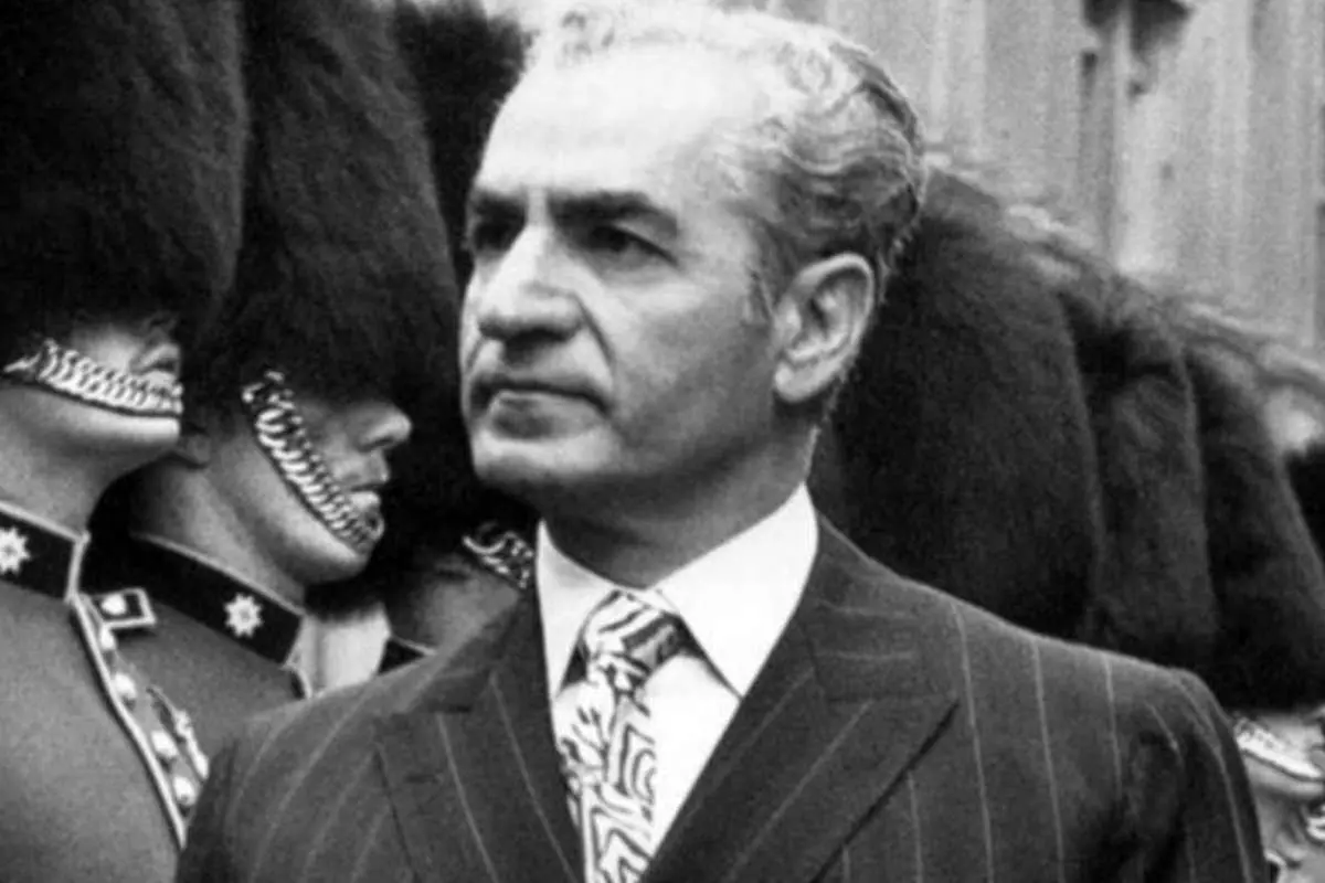 محمدرضا پهلوی و همسر دومش در سفر شمال کشور؛ دهه ۳۰ +عکس