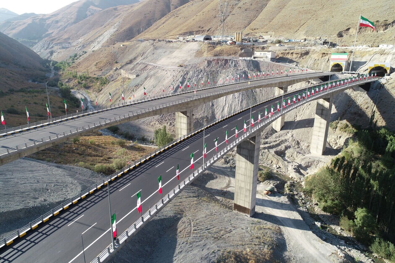 باند شرقی آزادراه تهران – شمال افتتاح شد