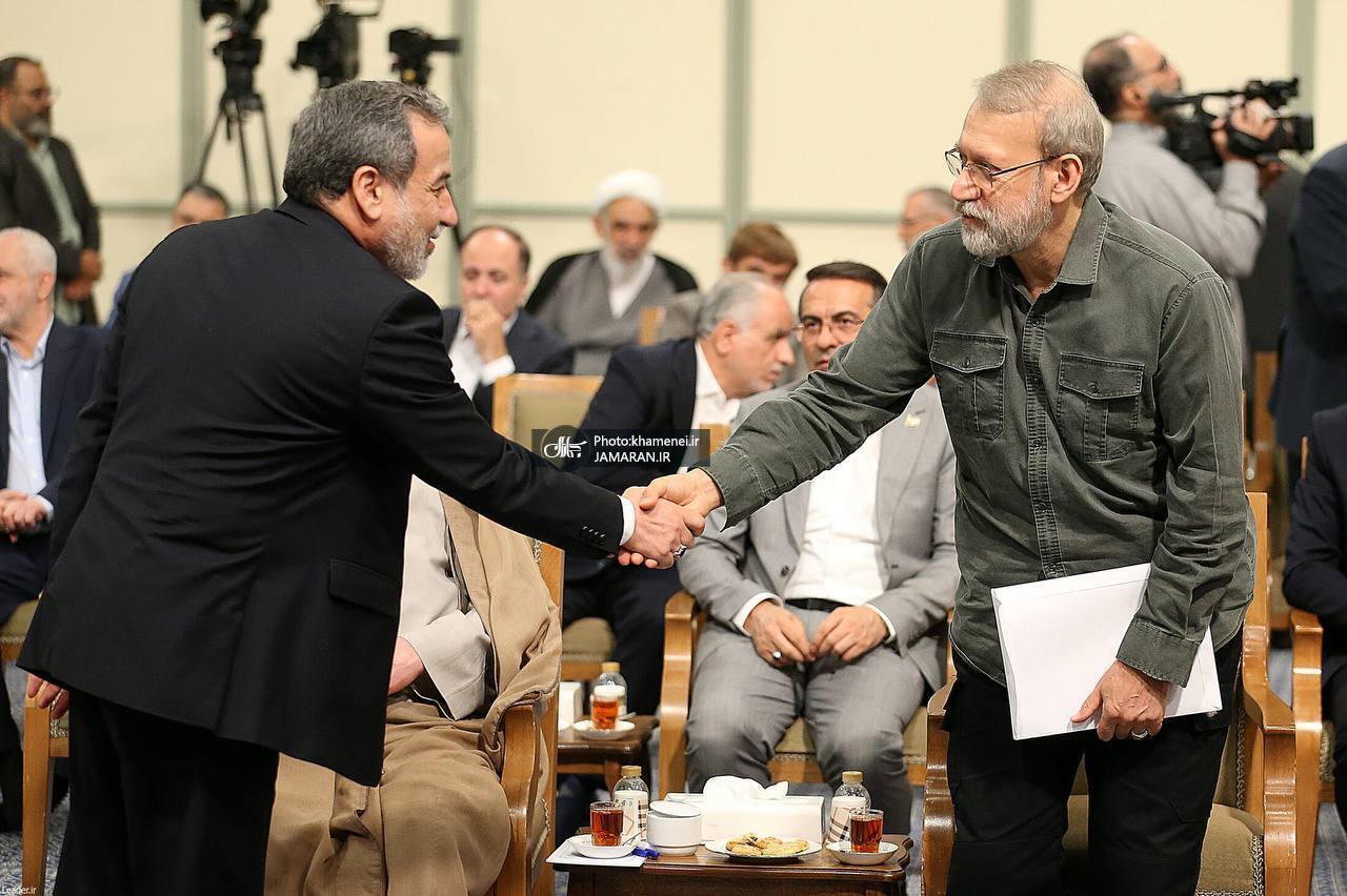 ببینید| شوخی خبرنگار صداوسیما با لاریجانی و عراقچی