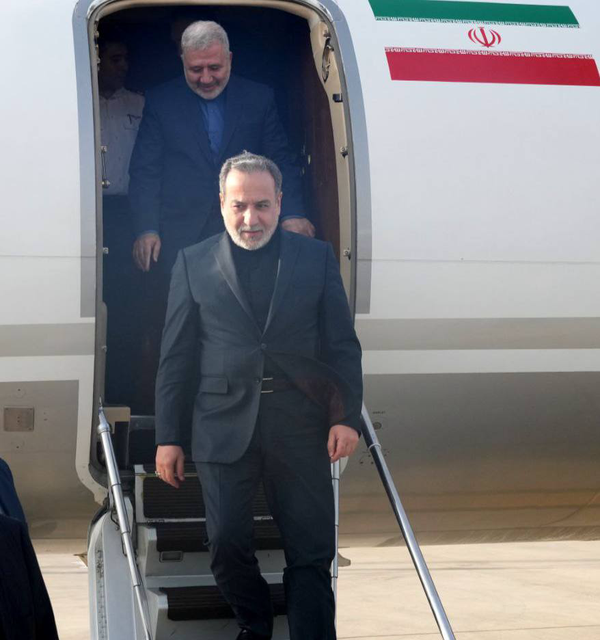 ورود عراقچی به جده برای شرکت در نشست سازمان همکاری اسلامی