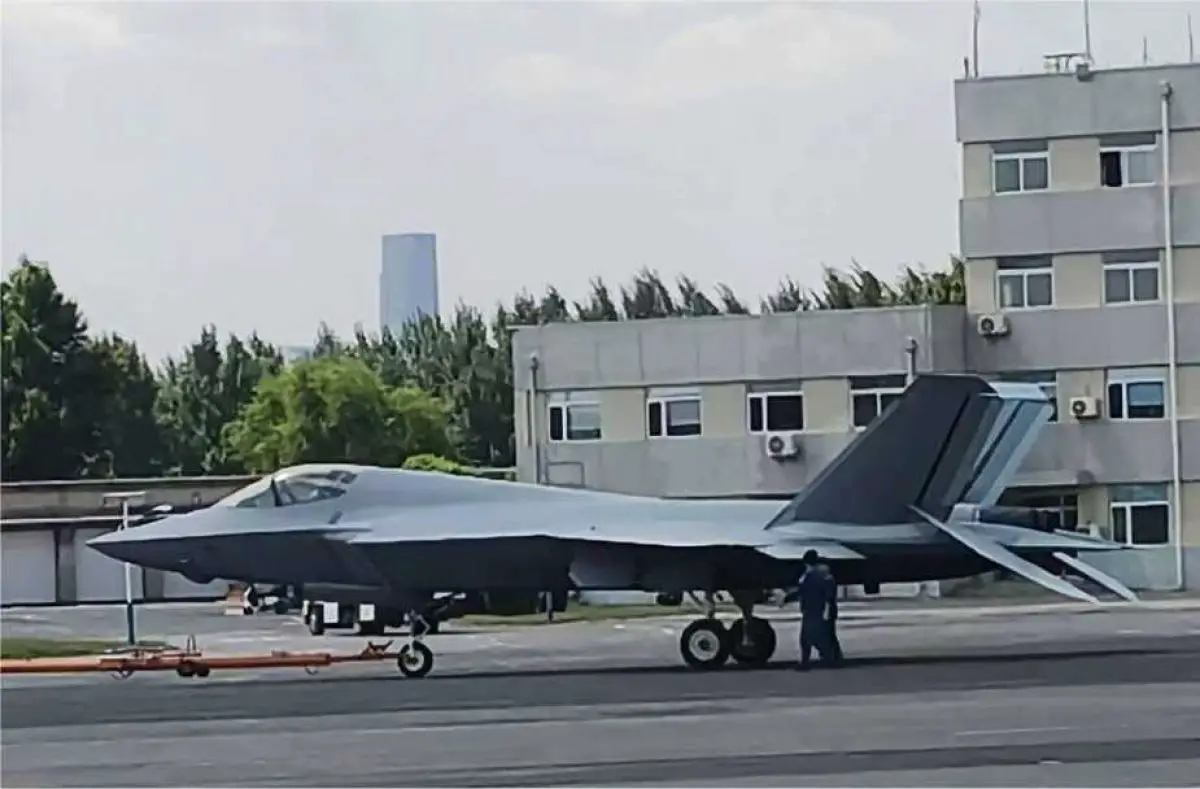 مشخصات جنگنده شنیانگ J-۳۵A چین