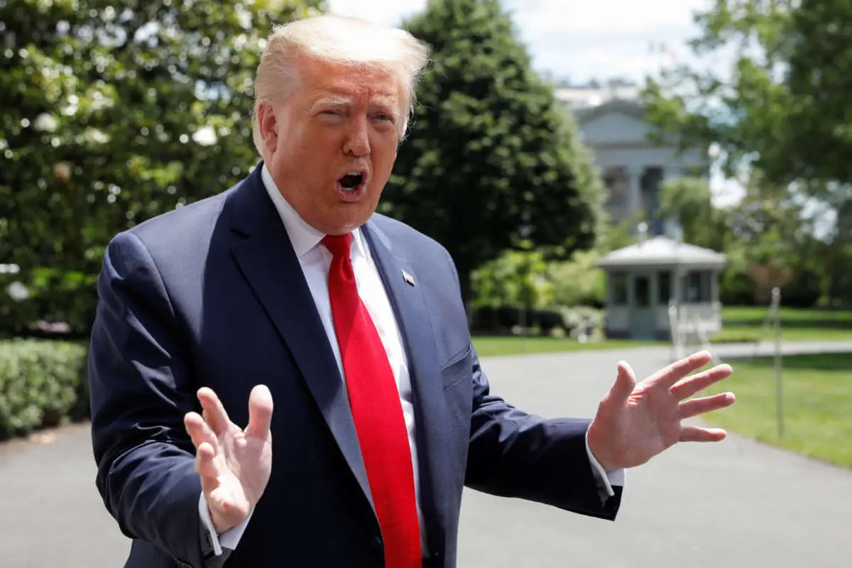 ترامپ : در آمریکا ضربه می‌خوریم اما تسلیم نمی‌شویم/از میان سختی‌ها قوی‌تر و بزرگتر از همیشه بیرون می‌آییم