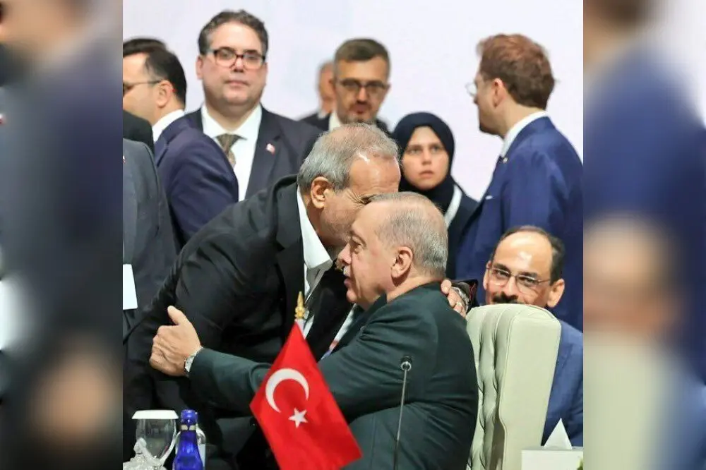 واکنش تشریفات دولت به تصاویر منتشرشده پزشکیان در دوحه + عکس واکنش تشریفات دولت به تصاویر منتشرشده پزشکیان در دوحه + عکس