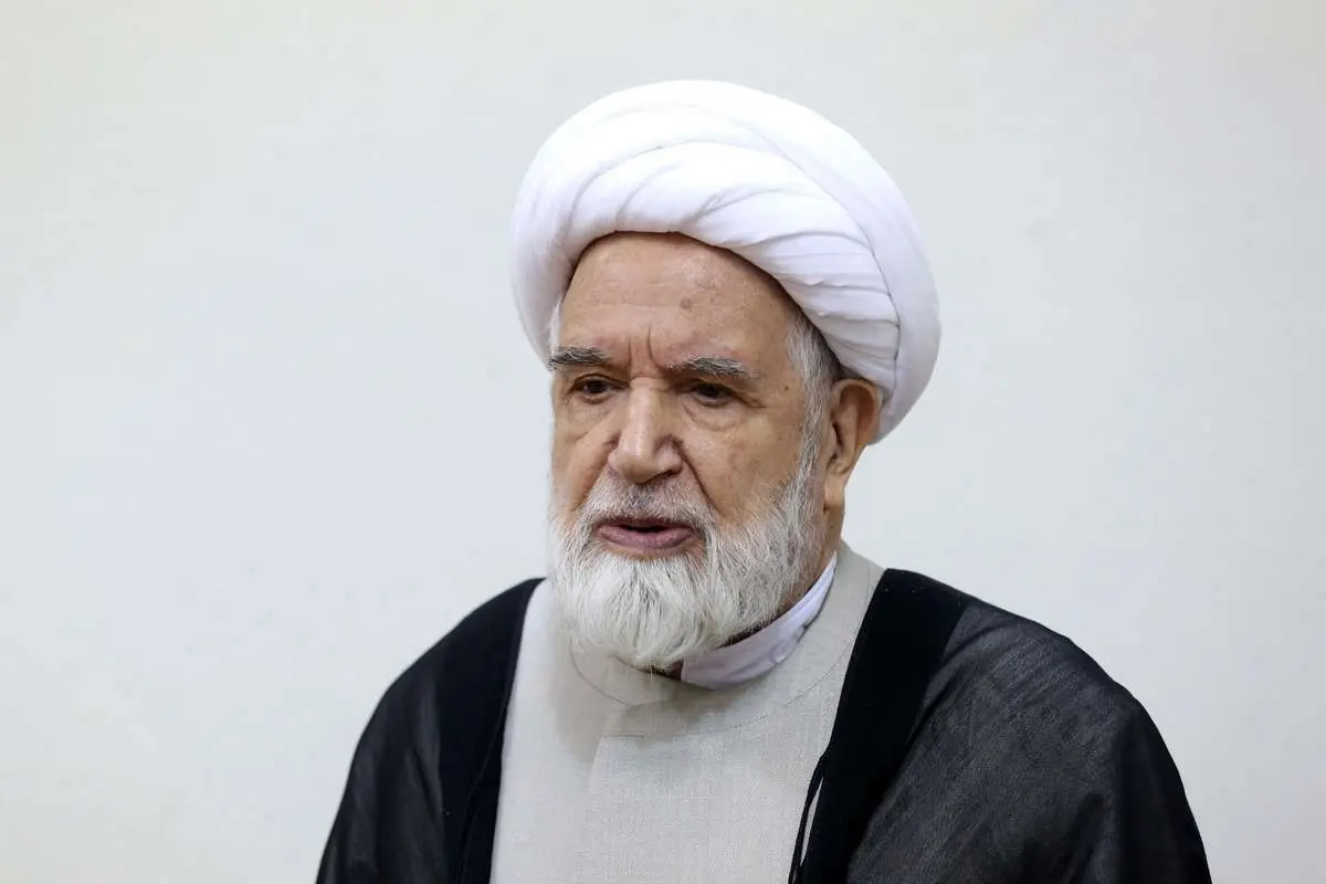 مهدی کروبی پس از ۱۵ سال در جلسه شورای مرکزی حزب اعتماد ملی +عکس