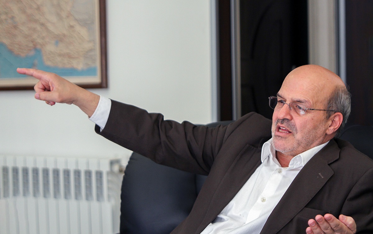 زیر اصفهان ۲۳ میلیارد متر مکعب «هوا» وجود دارد/ سدسازی‌ها زیر نظر «مهاب قدس» است/ نزدیک ۱۰۰۰ سد در ایران ساخته شده / قبل از ۱۴۲۰ کشاورزی در شرق زاگرس و جنوب البرز تعطیل می‌شود/ سوءمدیریت آب تمدن ما را تهدید می‌کند/ به مرز بی‌آبی رسیده‌ایم