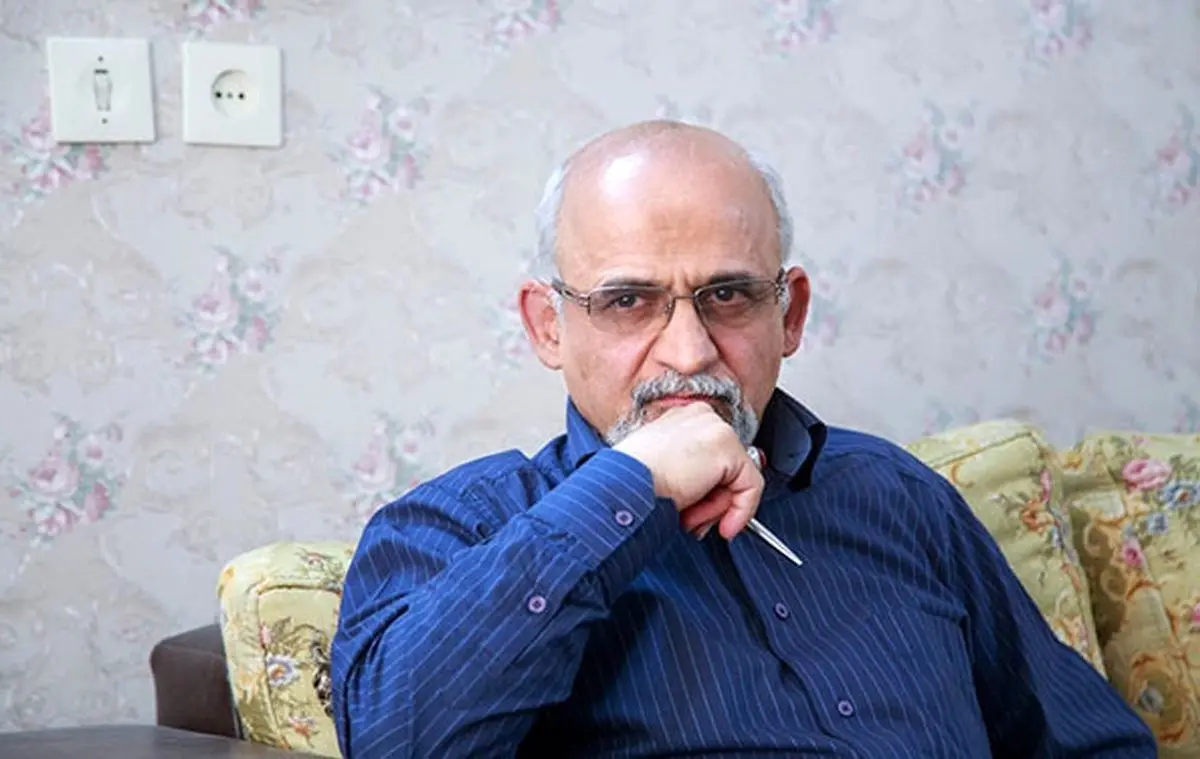 انتقاد محسن میردامادی از احمدی‌نژاد: می‌گفت آمریکایی‌ها مثل سگ از من می‌ترسند!