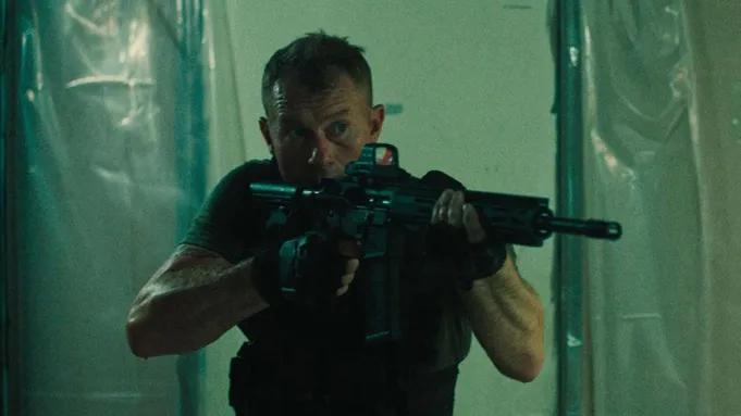 معرفی فیلم پادشاه عاج