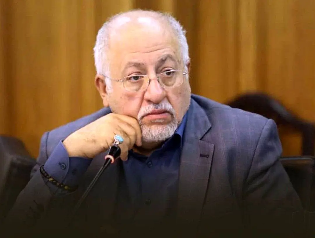 اعتراض حق‌شناس به توهین‌ها به پزشکیان؛ تندرو‌ها عرصه سیاسی را با چاله میدان اشتباه گرفته‌اند