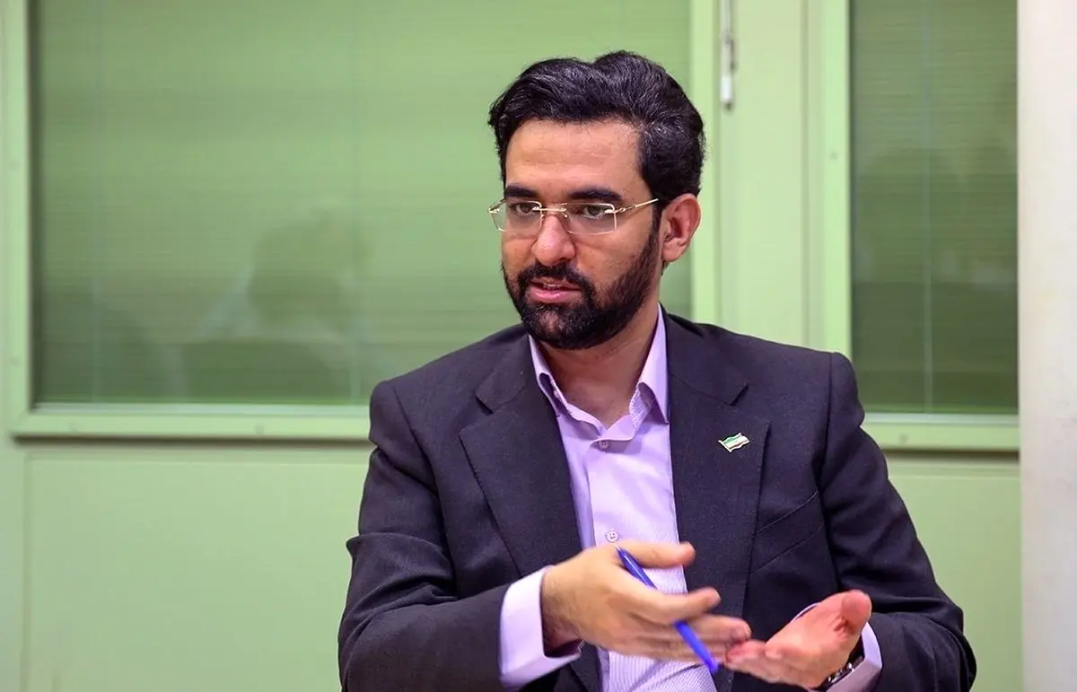 آذری جهرمی: ترور فرماندهان از طریق واتساپ منطقی نیست و ساده انگاری مسئله است آذری جهرمی: ترور فرماندهان از طریق واتساپ منطقی نیست و ساده انگاری مسئله است