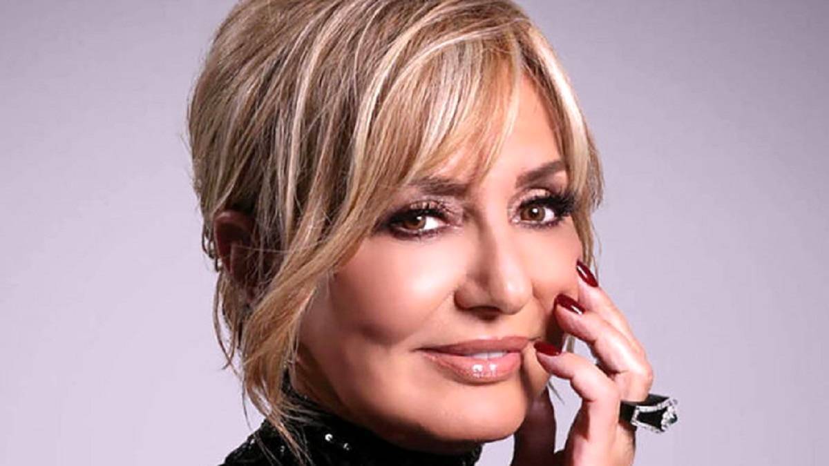 گوگوش در نوجوانی و در کنار پدرش صابر آتشین؛ دهه ۳۰ +عکس