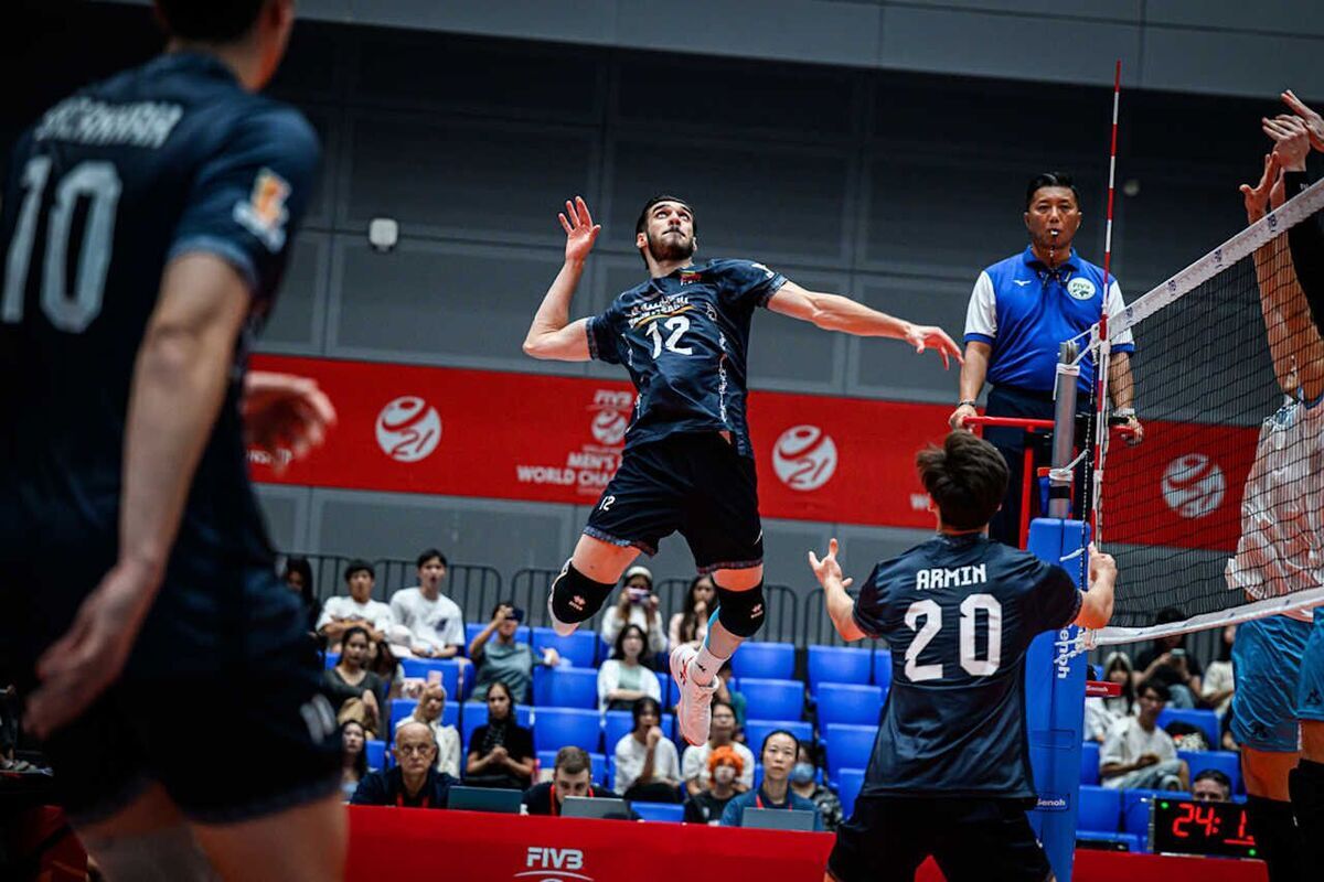 والیبال قهرمانی جوانان جهان| صف آرایی ملی پوشان مقابل  چین میزبان