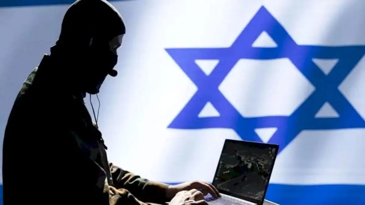 نفوذی‌ها به روایت روزنامه جمهوری؛ هرکس بیشتر جانماز آب می‌کشد باید بیشتر زیر نظر گرفته شود